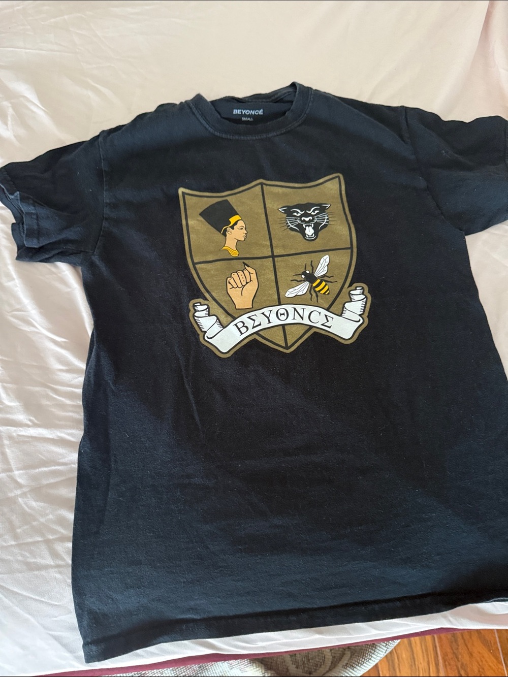 Beyonce Black Graphic Crest Crewneck T-Shirt